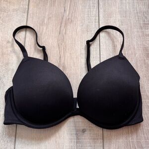 Victoria's Secret “Wear Everywhere Super Push-up” Black Bra 32C Sexy Lingerie